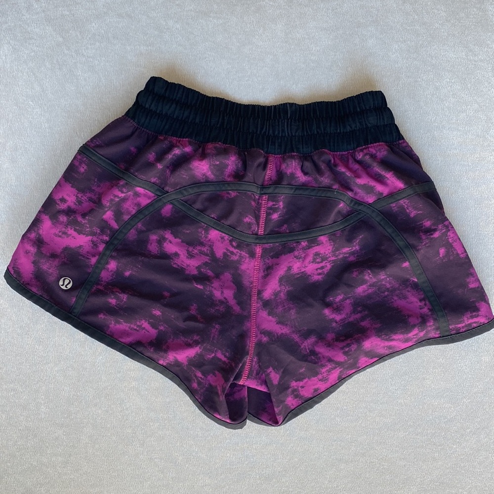 Lululemon Tracker Shorts - Picture 5 of 7